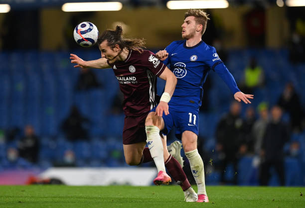 是他在场上 是他在场上